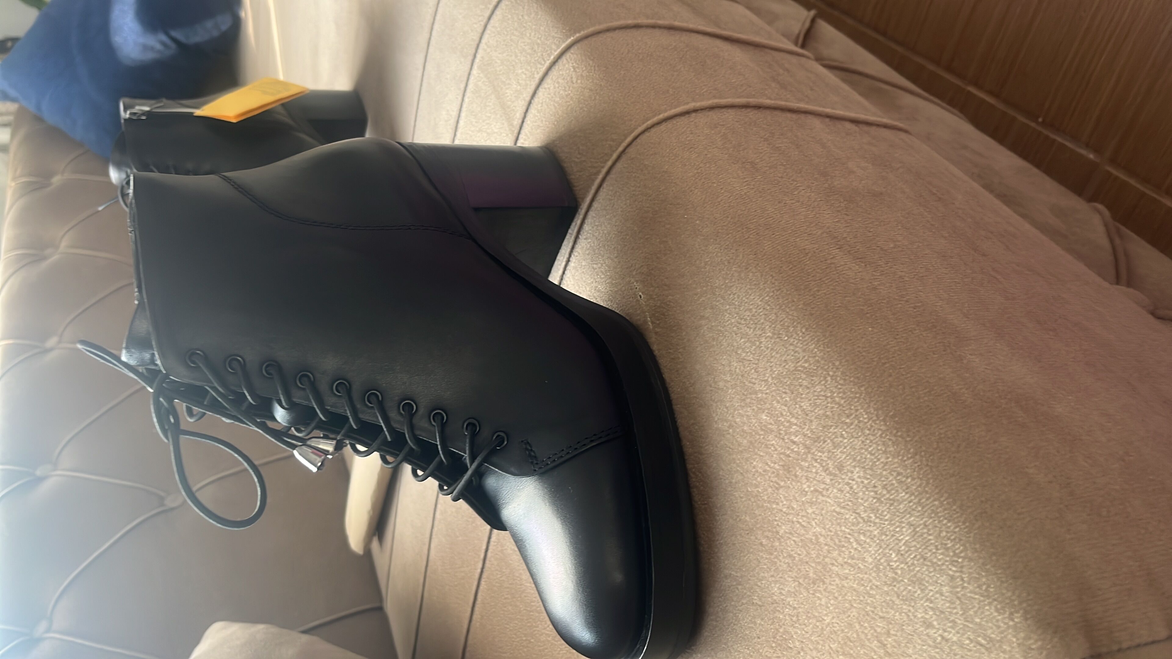 Kadın Siyah Hakiki Deri Topuklu Bot