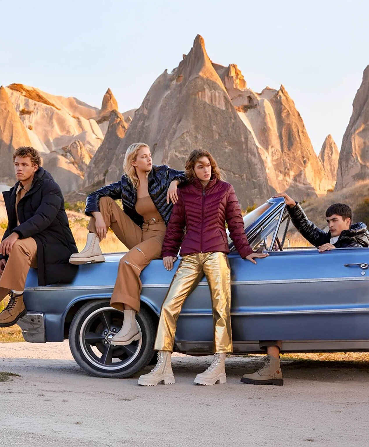 Kadın Parlak Siyah Kaz Tüyü Su İtici Mont - 2