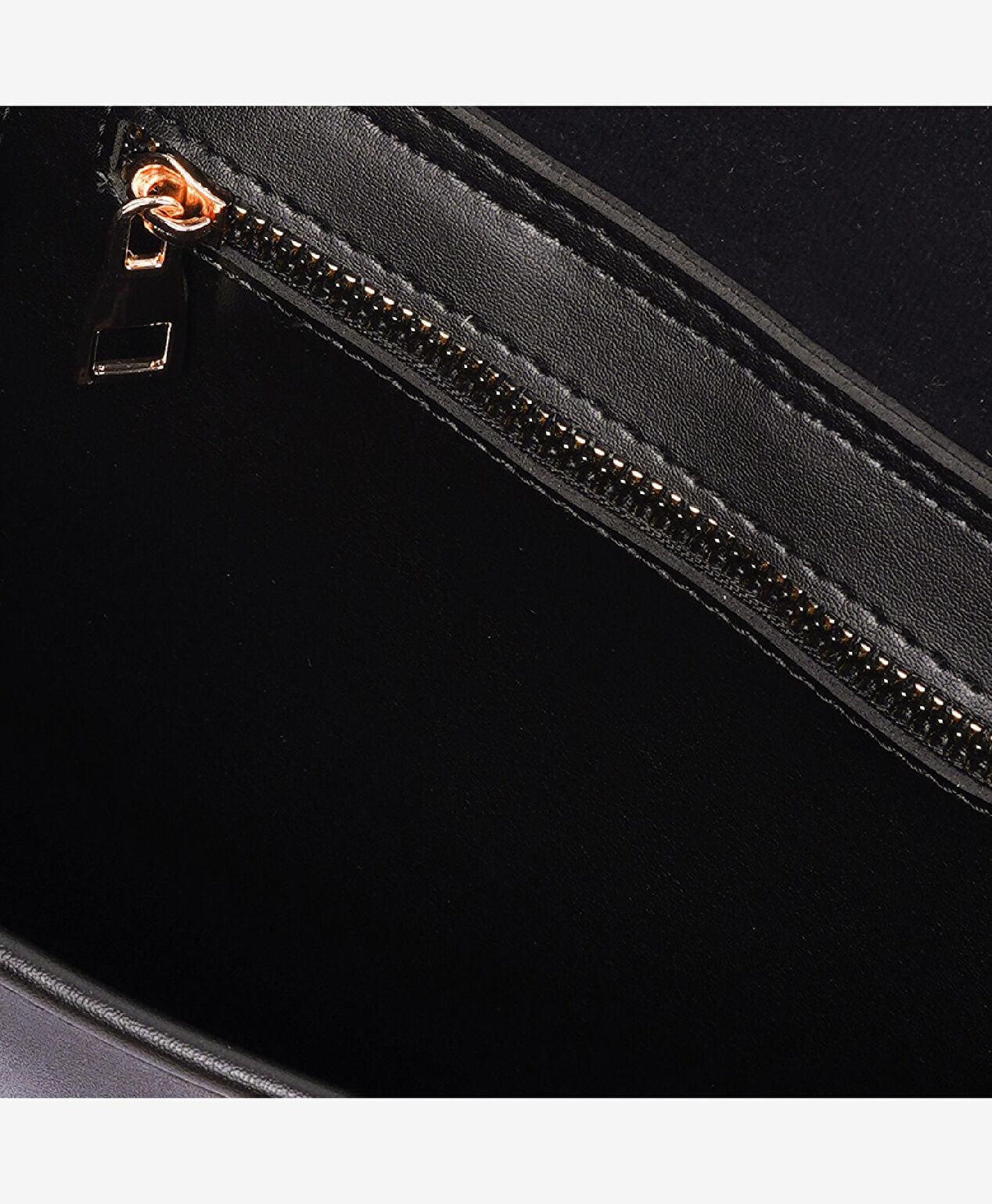 Kadın Siyah Tek Bölmeli Sırt Çantası - 6