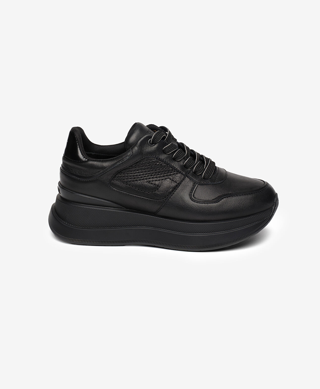 Kadın Siyah Hakiki Deri Spor Ayakkabı - 1