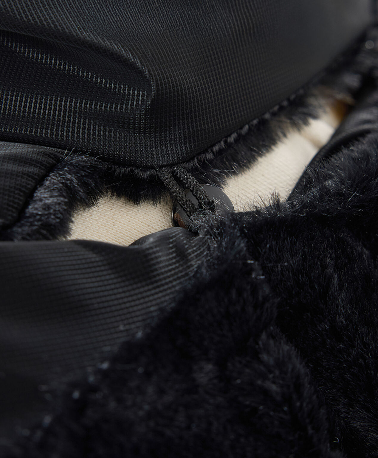 Kadın Siyah Suya Dayanıklı Kaz Tüyü Mont - 8