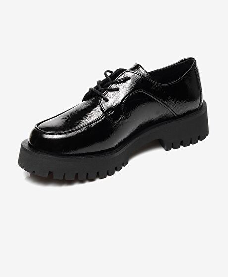 Kadın Siyah Kırışık Rugan Hakiki Deri Oxford Ayakkabı