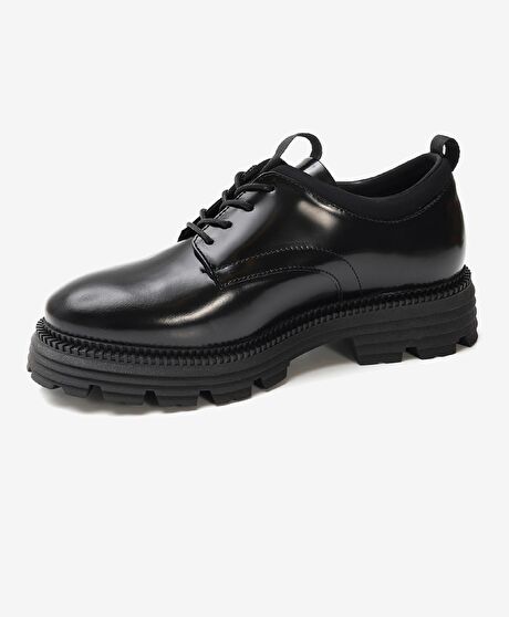 Kadın Parlak Siyah Hakiki Deri Oxford Ayakkabı
