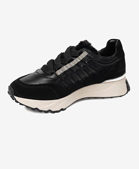 Kadın Siyah Hakiki Deri Spor Ayakkabı