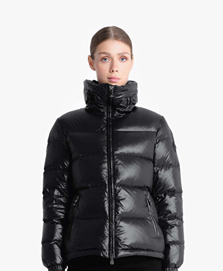 Kadın Siyah Suya Dayanıklı Kaz Tüyü Mont