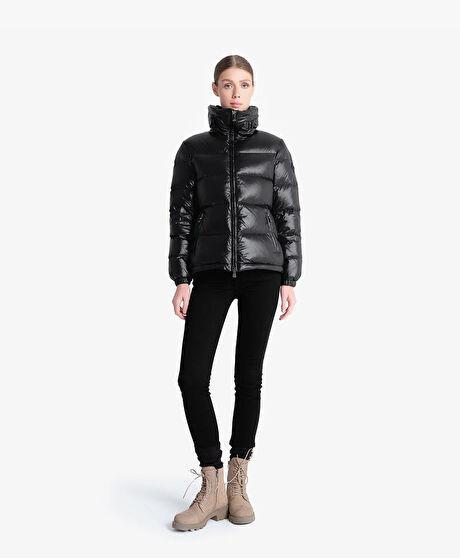 Kadın Siyah Suya Dayanıklı Kaz Tüyü Mont