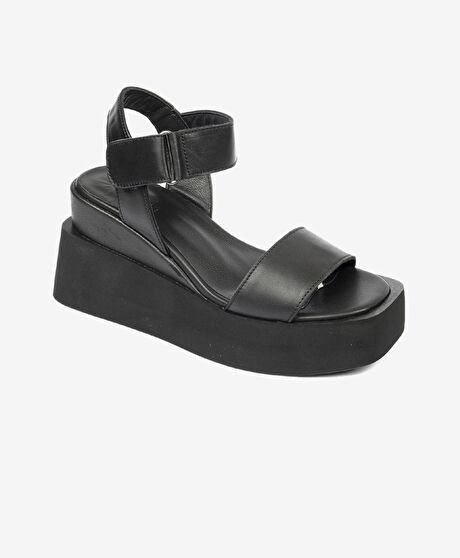 Kadın Siyah Hakiki Deri Sandalet
