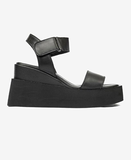 Kadın Siyah Hakiki Deri Sandalet