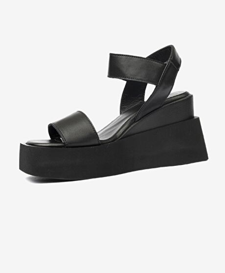 Kadın Siyah Hakiki Deri Sandalet