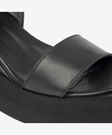 Kadın Siyah Hakiki Deri Sandalet