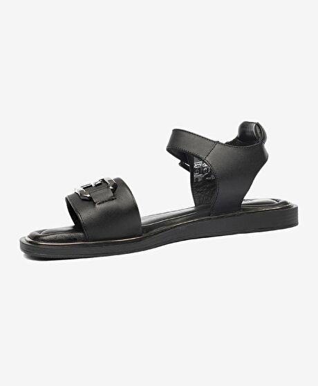 Kadın Siyah Hakiki Deri Sandalet