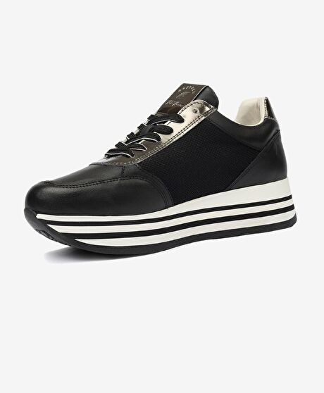 Kadın Siyah Hakiki Deri Spor Ayakkabı