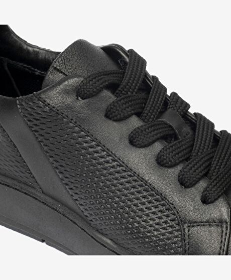 Kadın Siyah Hakiki Deri Sneaker Ayakkabı