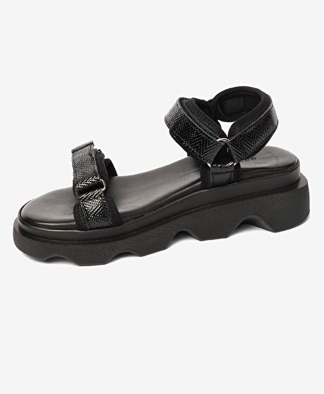 Kadın Siyah Hakiki Deri Sandalet