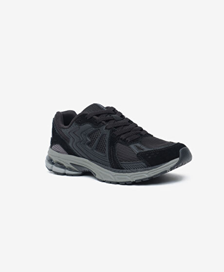 Kadın Siyah Hakiki Deri Spor Ayakkabı