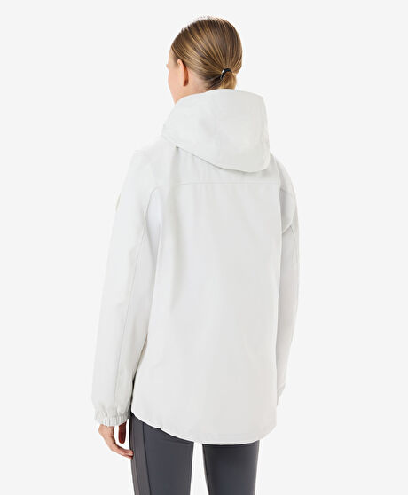 Kadın Beyaz Suya Dayanıklı Kaz Tüyü Mont