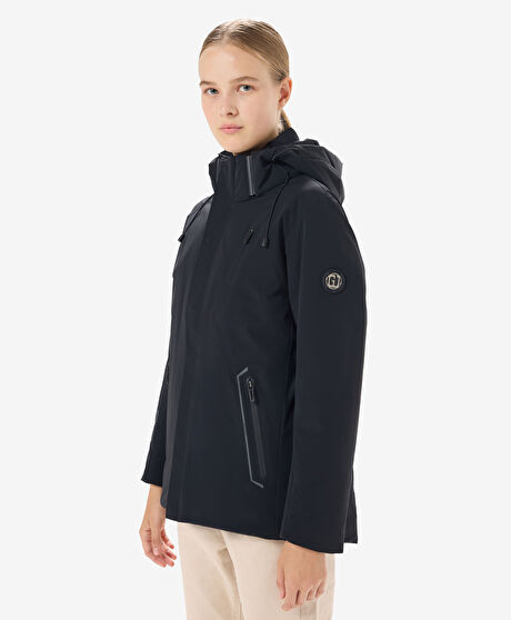 Kadın Siyah Suya Dayanıklı Kaz Tüyü Mont