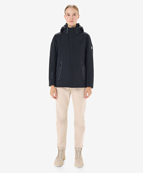 Kadın Siyah Suya Dayanıklı Kaz Tüyü Mont