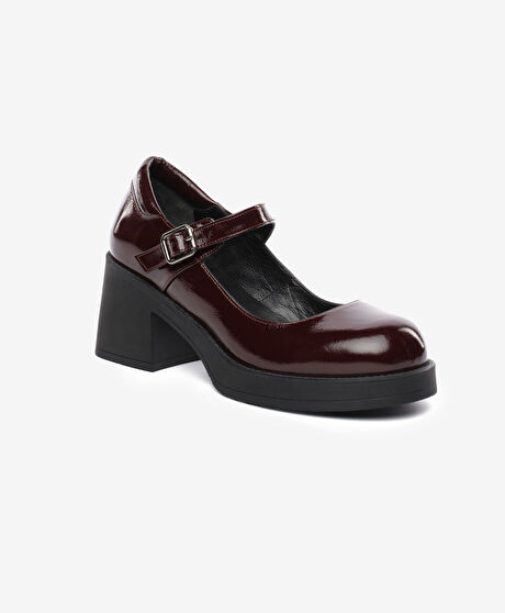 Kadın Bordo Rugan Hakiki Deri Klasik Ayakkabı