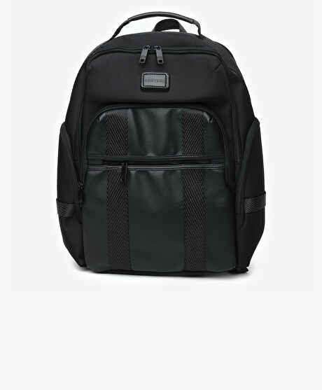 Erkek Siyah Sırt Çantası