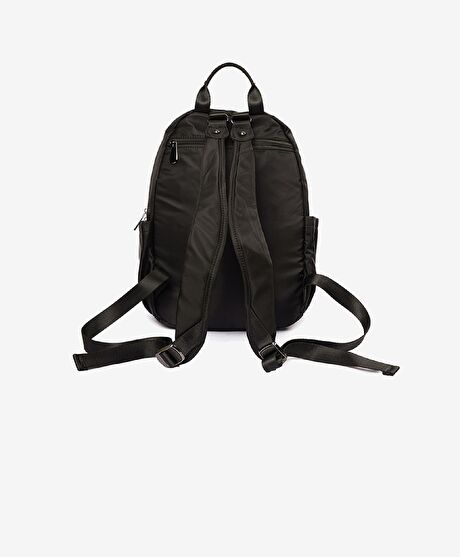 Kadın Siyah Sırt Çantası