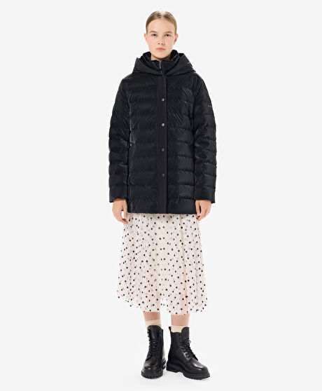 Kadın Siyah Suya Dayanıklı Kaz Tüyü Mont