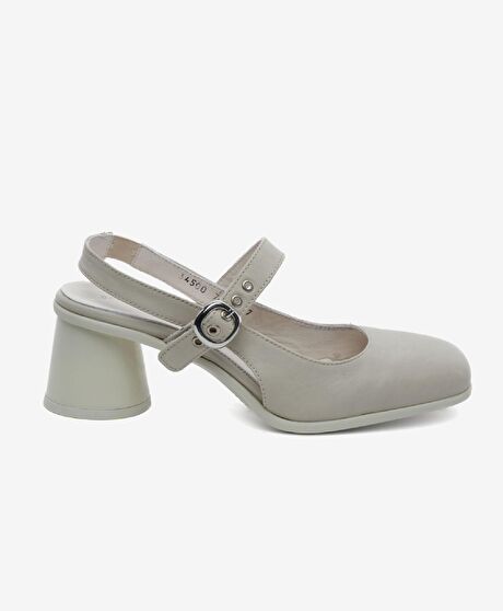 Kadın Bej Hakiki Deri Topuklu Klasik Ayakkabı