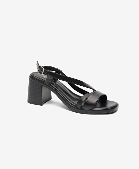 Kadın Siyah Hakiki Deri Topuklu Sandalet