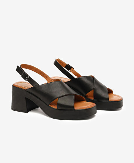 Kadın Siyah Hakiki Deri Topuklu Sandalet