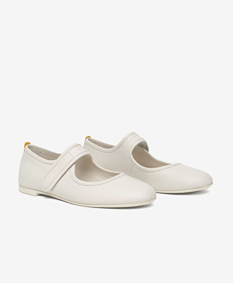 Kadın Beyaz Hakiki Deri Babet