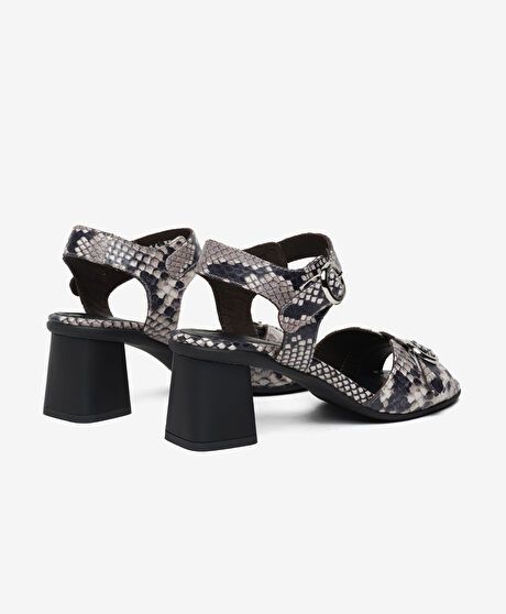 Kadın Beyaz Yılan Hakiki Deri Topuklu Sandalet