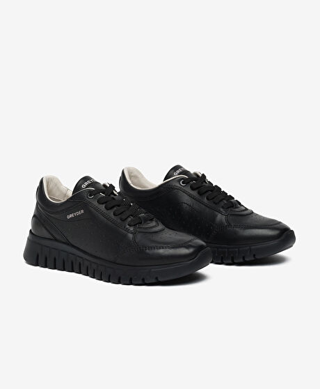 Kadın Siyah Hakiki Deri Spor Ayakkabı