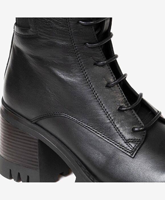 Kadın Siyah Hakiki Deri Military Bot