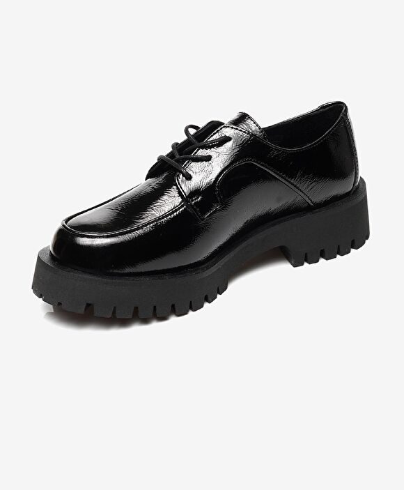 Kadın Siyah Kırışık Rugan Hakiki Deri Oxford Ayakkabı