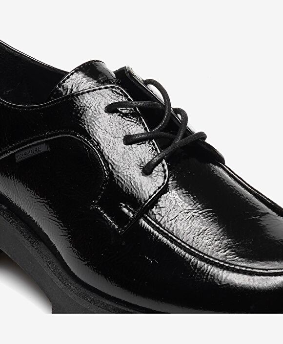 Kadın Siyah Kırışık Rugan Hakiki Deri Oxford Ayakkabı