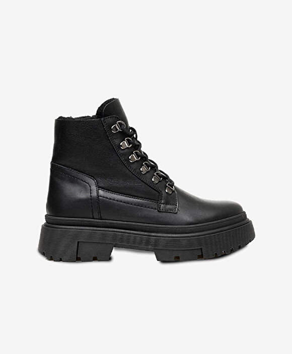 Kadın Siyah Hakiki Deri Termo Light Taban Casual Bot