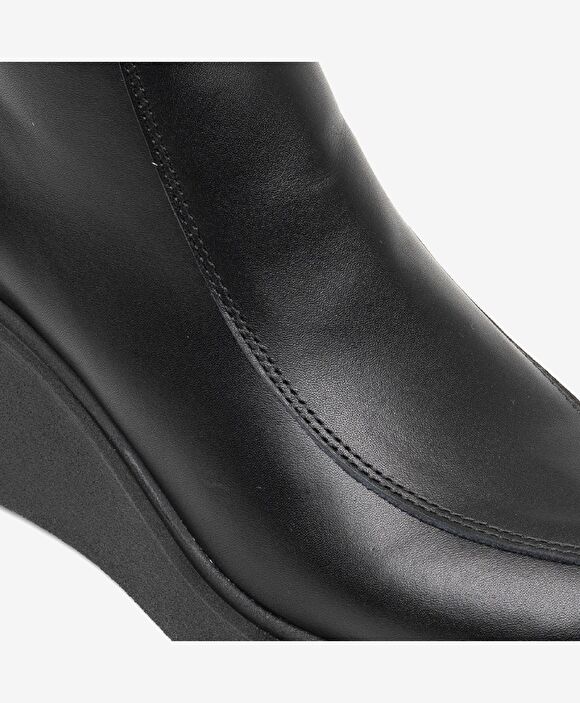 Kadın Siyah Hakiki Deri Termo Light Taban Casual Bot