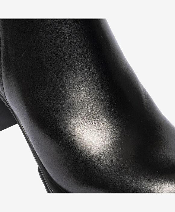 Kadın Siyah Hakiki Deri Topuklu Bot