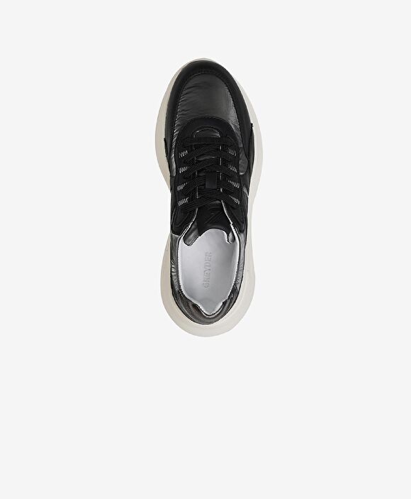 Kadın Siyah Hakiki Deri Sneaker Ayakkabı