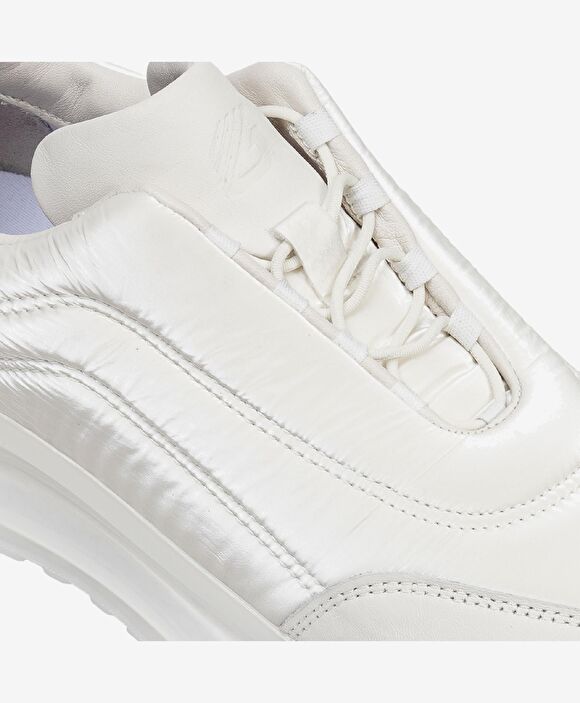 Kadın Kırık Beyaz Hakiki Deri Spor Ayakkabı