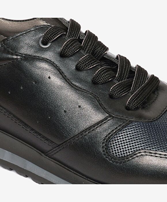 Erkek Siyah Hakiki Deri Sneaker Ayakkabı