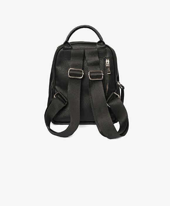 Kadın Siyah Tek Bölmeli Sırt Çantası