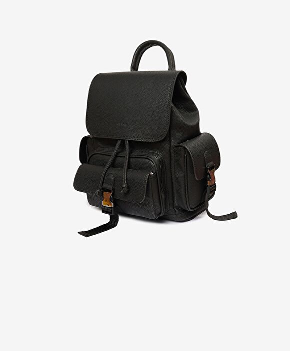 Kadın Siyah Tek Bölmeli Sırt Çantası