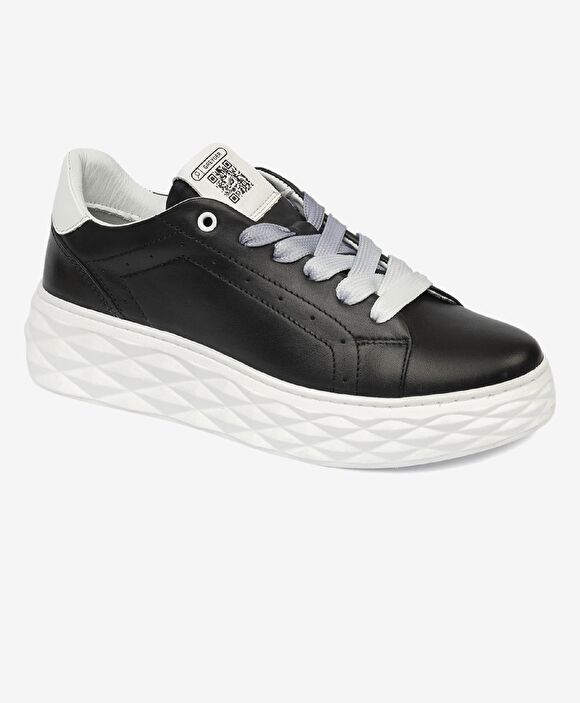 Kadın Siyah Hakiki Deri Sneaker Ayakkabı