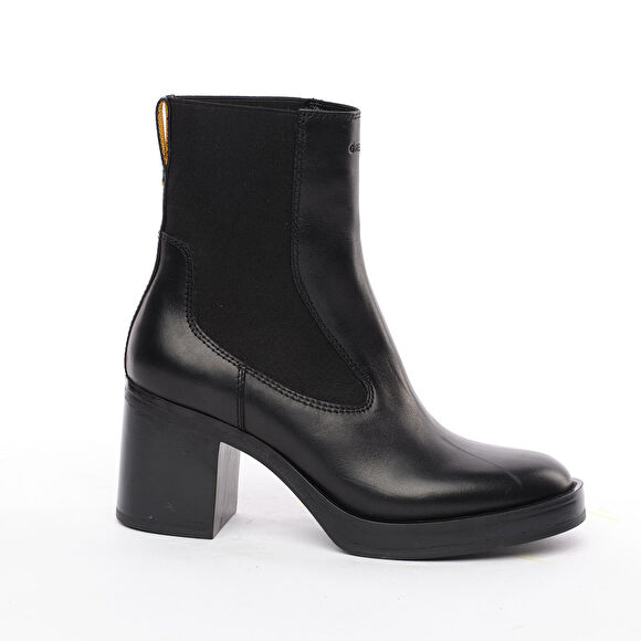 Kadın Siyah Hakiki Deri Topuklu Bot