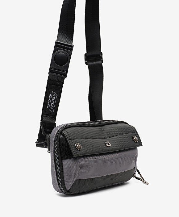 Erkek Gri Çapraz Çanta