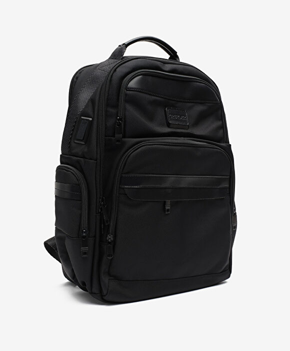 Erkek Siyah Sırt Çantası