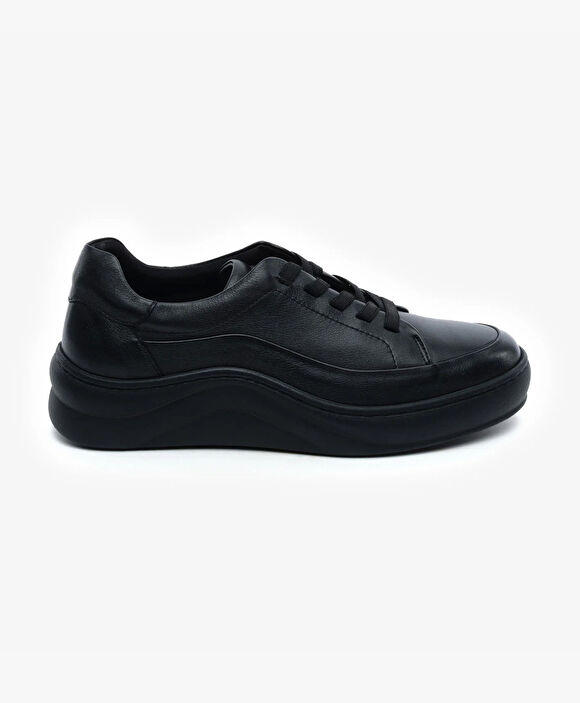 Kadın Siyah Hakiki Deri Sneaker Ayakkabı