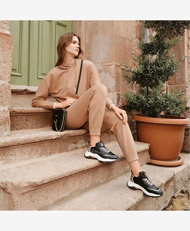 Kadın Siyah Mıknatıslı Çapraz Çanta - 6