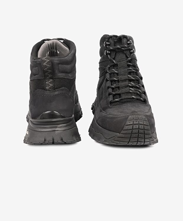 Siyah Su Geçirmez Bot - 7